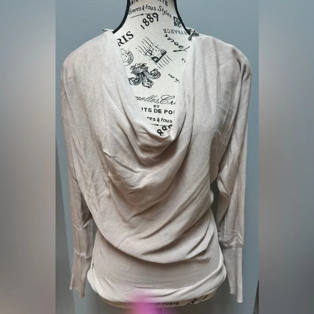 Venus women’s cowl neck light grey shoulder zipper top size M